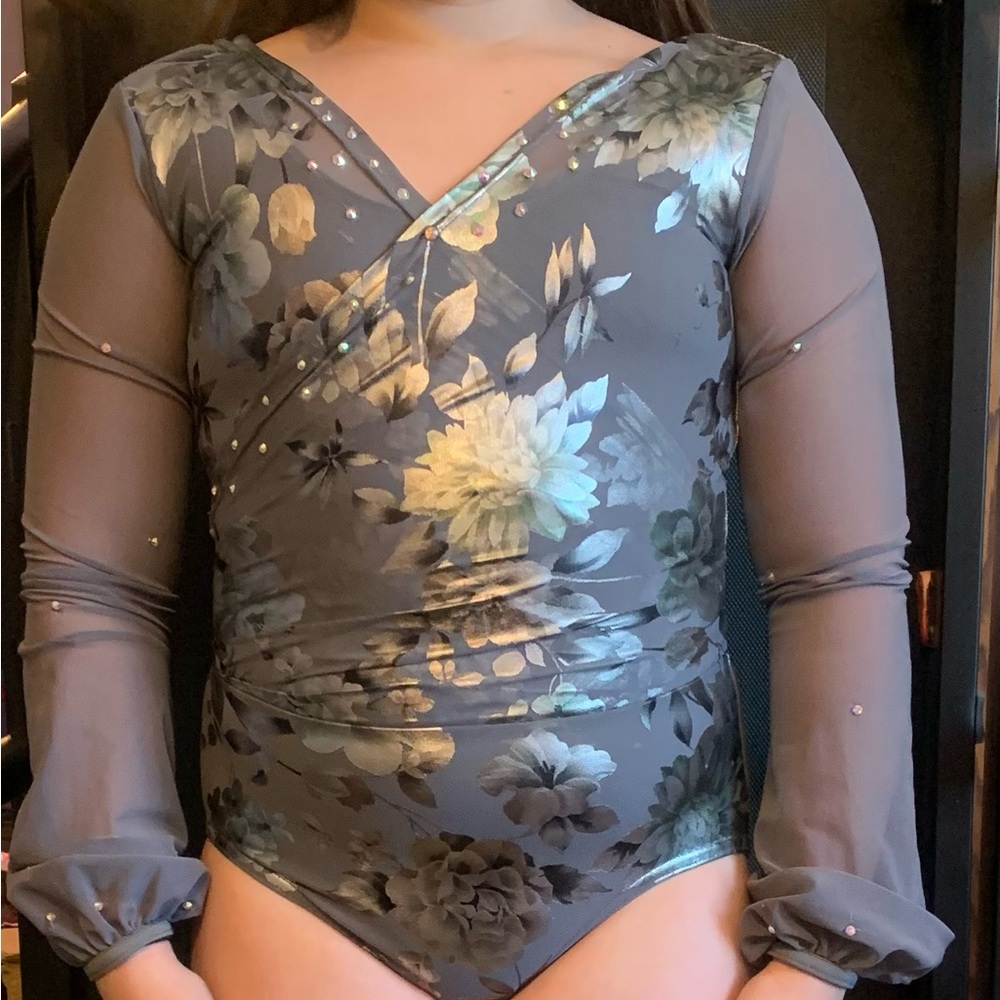 Weismann adult small dance costume